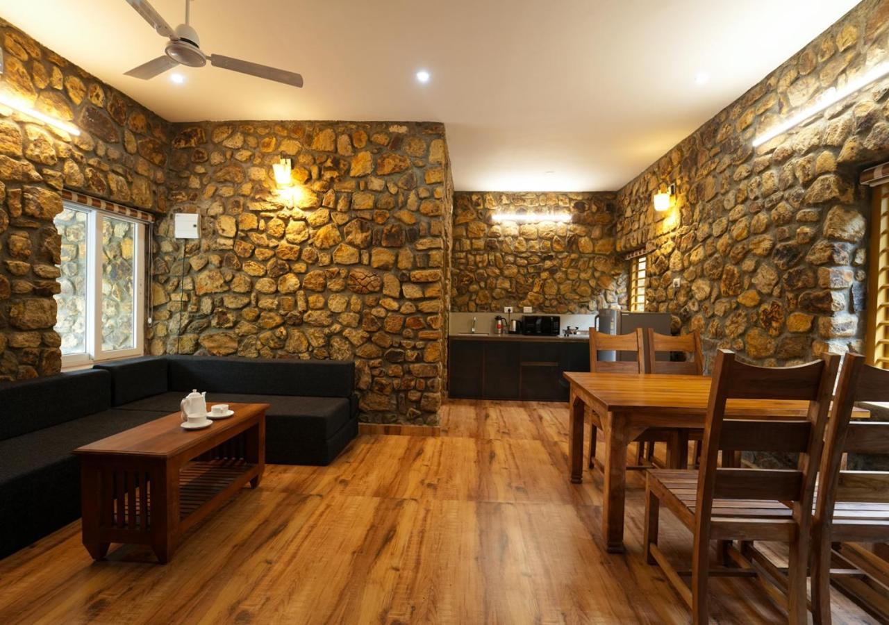 Tiyans Stone Castle Private Tea Villa Vagamon By Voye Homes 외부 사진