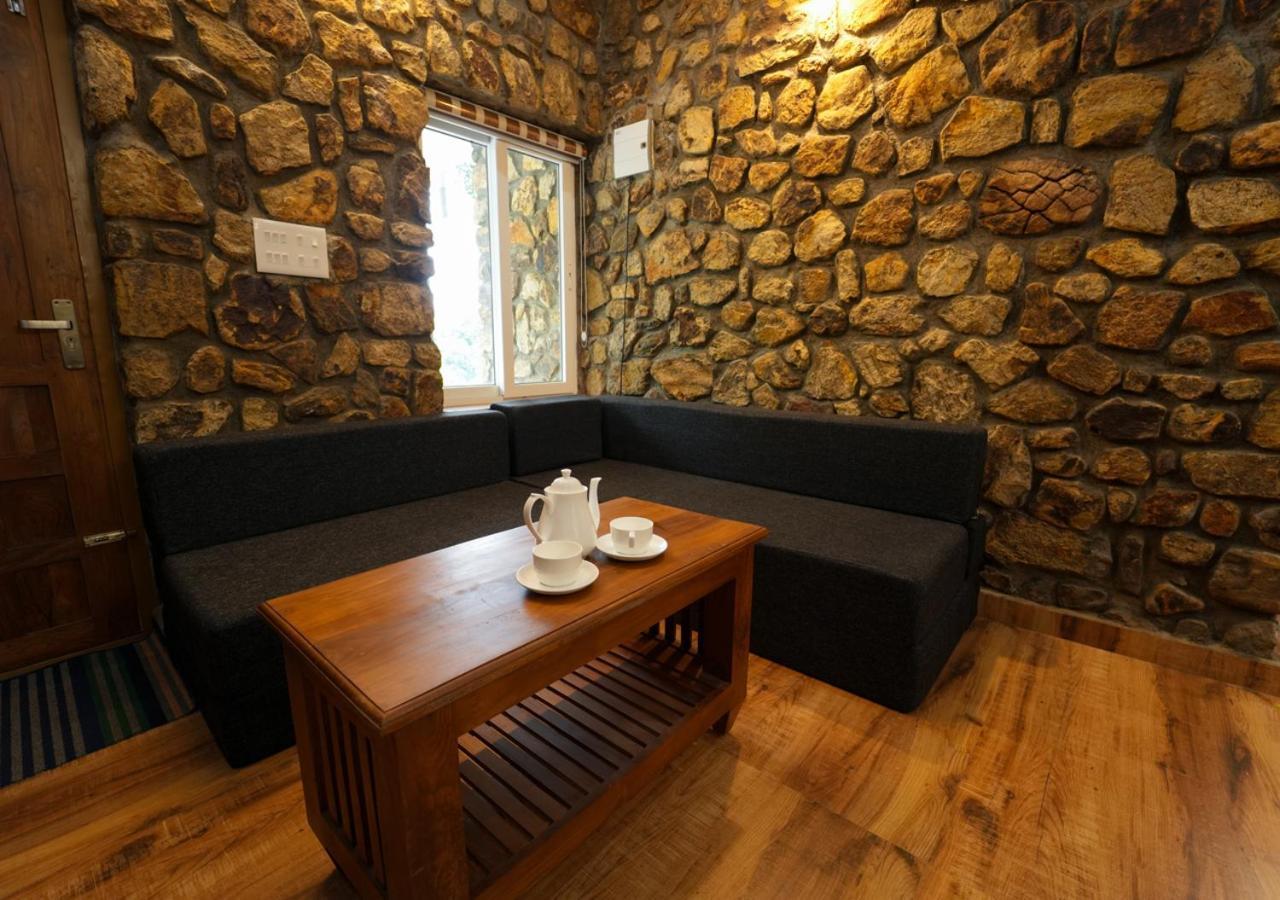 Tiyans Stone Castle Private Tea Villa Vagamon By Voye Homes 외부 사진